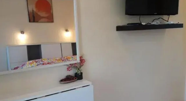 Belinda Home, Забронировать Отель Ко-Сичанг провинция Чонбури, рядом с Больница острова Ко Сичанг