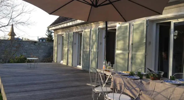 5 Bedroom House 00040070 by HomeRez, Book Hotel Poissy Yvelines