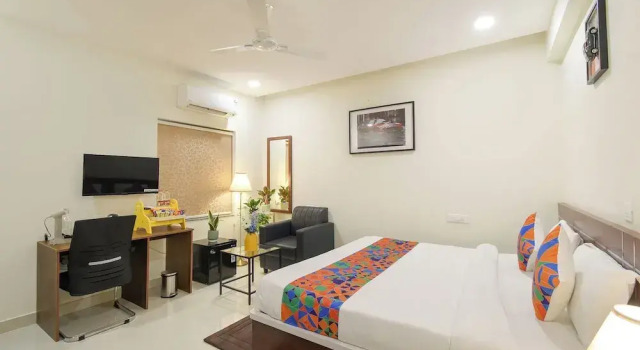 Номер Deluxe FabHotel Prime Cozy - Nr Yashoda Hospital, Hitech City