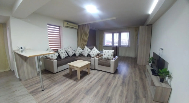 Отель Cross Apartments and Tours
