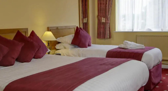 Трёхместный номер Standard Tiverton Hotel Lounge & Venue
