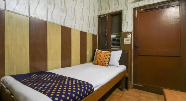 Одноместный номер Standard SPOT ON 74723 Inderpuri Guest House