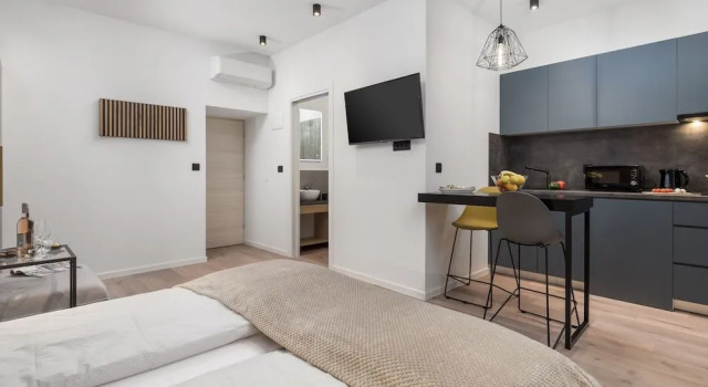 Deluxe Apartments & Rooms "In the Center", Забронировать Апартаменты/квартира Отели Приморско-Горанской жупания с парковкой, Парковка