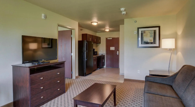 Двухместный люкс Cobblestone Inn & Suites-Kersey