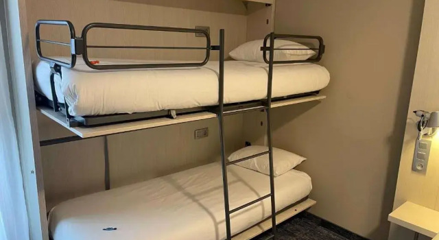 Четырёхместный номер Standard Ibis Styles Nivelles