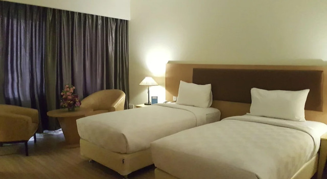 Dgrande Hotel, Book Hotel Hotels in Batam with Breakfast, Breakfasts