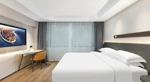 Двухместный люкс Deluxe JinJiang Inn Lishui University Hotel