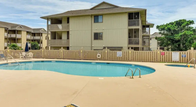 Апартаменты 7 Mi to North Myrtle Beach: Condo w/ Pool Access