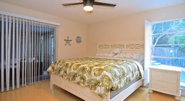 Crescent Street 1138 B, Walk to the beach, Pool, 1 Bedroom, Pet Friendly, Забронировать Отель Сиеста-Ки Sarasota Area