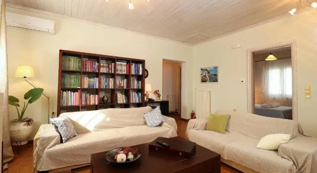 Elizabeth Country House - 3BR spacious villa, Book Villa Villaer i Alevropari, Villa