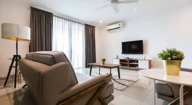 Spacious Seaview Suite, Prenota Appartamento Hotel a Penang con piscina, Piscina