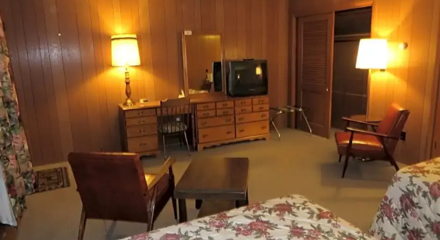 Номер Deluxe Travelers Inn Motel - Eagle River Downtown