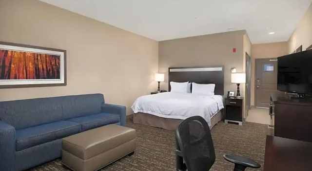 Номер Premium Hampton Inn & Suites Portland/Vancouver