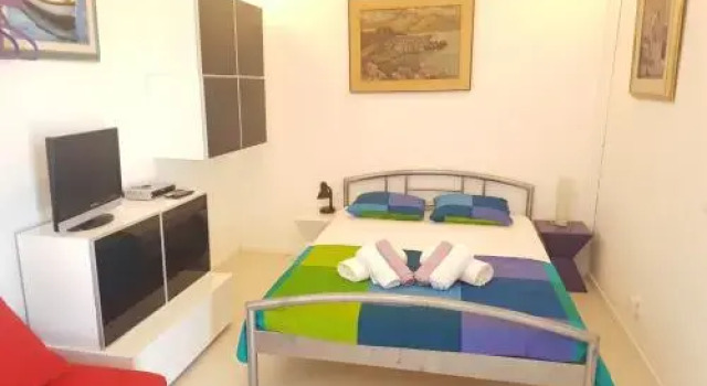 Apartment Sanja, Забронировать Апартаменты/квартира Апартаменты Примоштен, рядом с Пляж Затока, Апартаменты/квартира