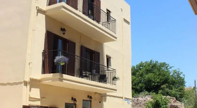 Deluxe Suites