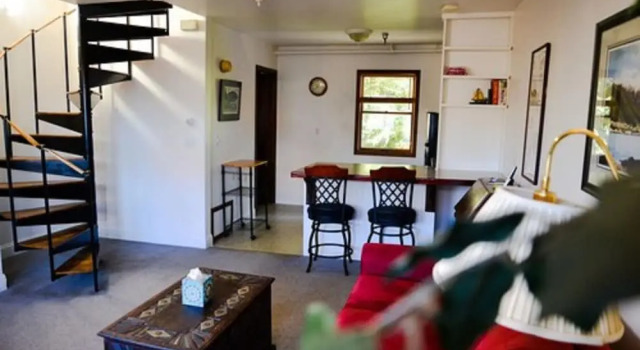 Семейный люкс с балконом Inn At Creek Street