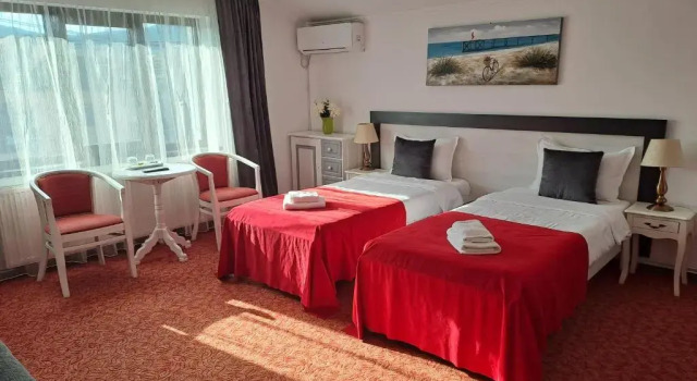Alexander House, Rezervovat Hotel Hotely v Hunedoara s parkováním, Parkování