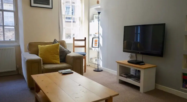 1 Bedroom Apartment Near Edinburgh Castle, Забронировать Апартаменты/квартира Эдинбург Midlothian, рядом с Национальный музей Шотландии