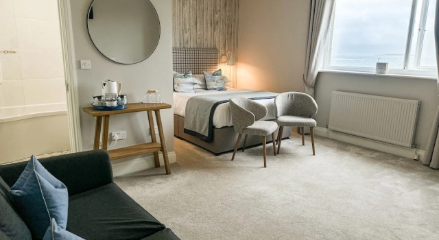 Двухместный семейный номер Standard с видом на море Beach House Hotel
