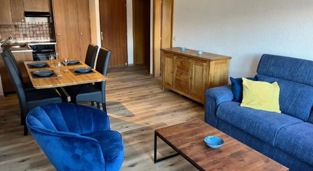 Ravissant 2 pièces et demi avec terrasse au village de Nax, 预订 酒店 Nax Sion Ski
