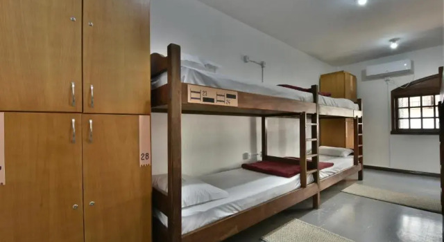 Кровать в общем номере (женский номер) Hostel Chocolatchê