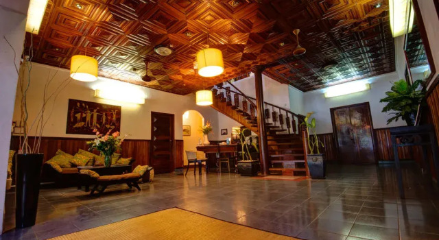 The Willow Boutique Hotel, Забронировать Бутик-отель Бутик-отели Муниципалитета Пномпеня, рядом с Samdech Hun Sen Park, Бутик-отель