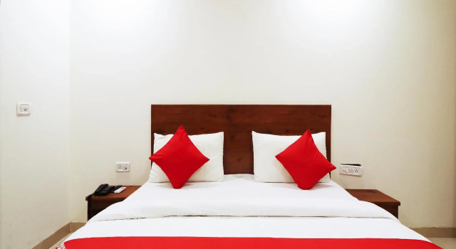OYO 42622 Admiral Suites, Забронировать Отель Отели Нью-Дели с завтраком, Завтраки