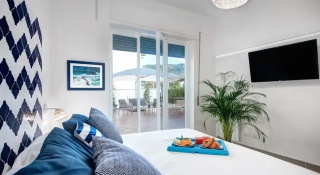 Waves Apartment