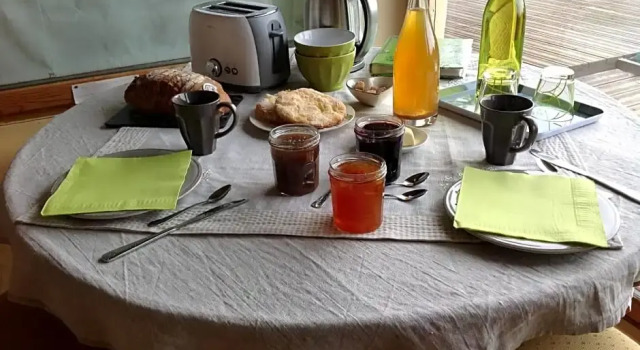 Chambre d'hôtes de Paille et d'Argile, Book Bed and Breakfast 3-stjernede hoteller i Great Eastern Region, 3*