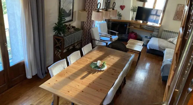 Cal Quimet, Book Hotel Rialp 