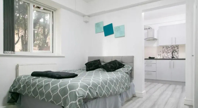 Апартаменты Cheetham Hills Apartments