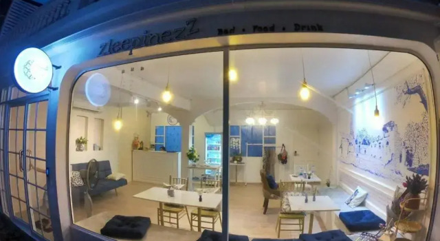 Zleepinezz Hostel