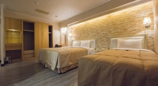 Четырёхместный номер Deluxe Doitsu Hotel
