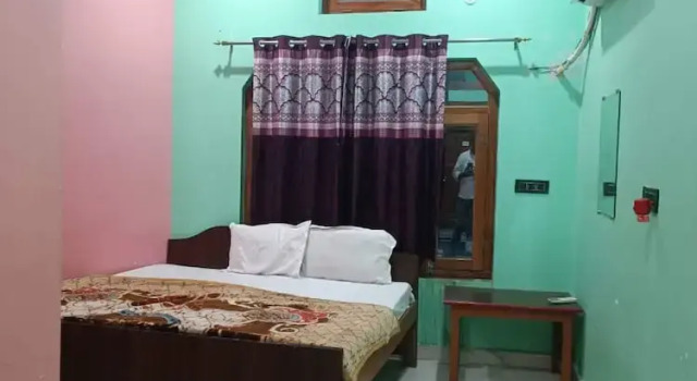 Chandrika Palace - Best Hotel Near Ram Mandir