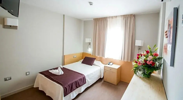Одноместный номер Standard Hotel Sahara Playa