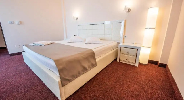 Hotel Imperial, Rezerwuj Hotel Timisoara Timiş, w pobliżu Iulius Mall Timişoara