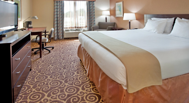 Holiday Inn Express Hotel & Suites Kansas City - Grandview by IHG