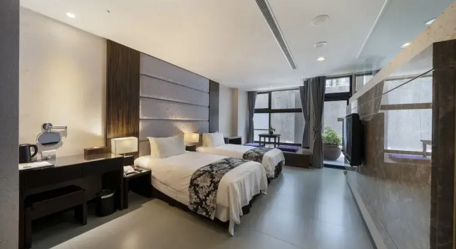 Двухместный номер Standard с балконом Tai-Yi Red Maple Resort