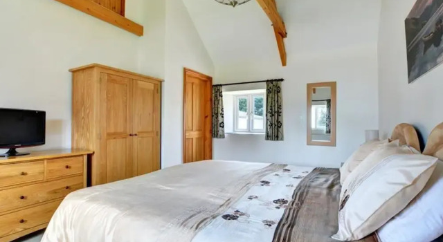 Former Farmhouse in Beautiful Landscape with Two En-Suite Bathrooms, Забронировать Отель Отели Англии 3 звезды, 3*