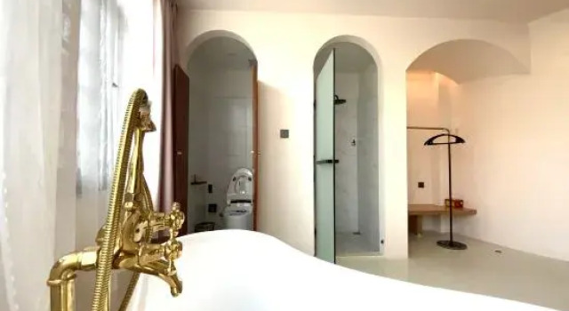 Двухместный люкс Hole Hotel