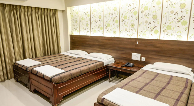 Hotel Campal, Rezerwuj Hotel Hotele w North Goa z parkingiem, Parking