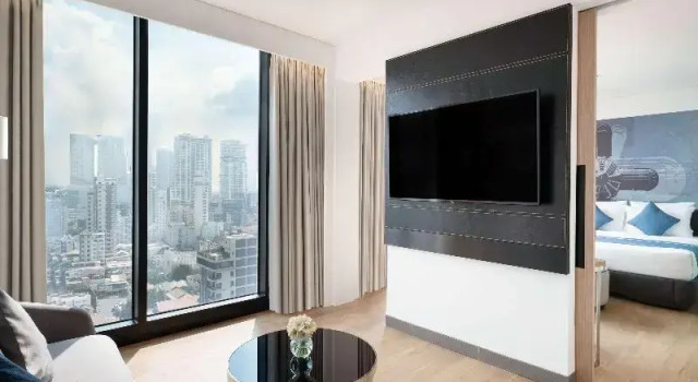 Двухместный люкс Executive Novotel Phnom Penh BKK 1