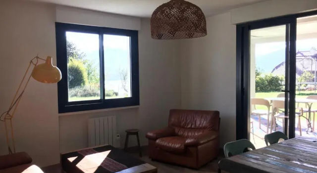 Apt calme VUE LAC - 2 Chambres - Sauna