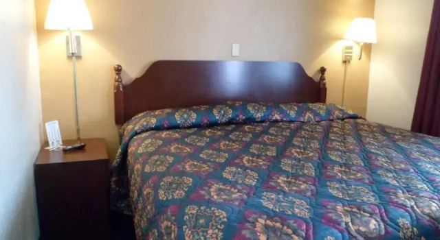 Desert Hills Motel, Rezerwuj Motel Hobbs Nowy Meksyk