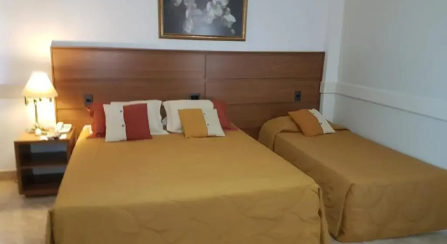 Трёхместный номер Standard Tamareiras Park Hotel