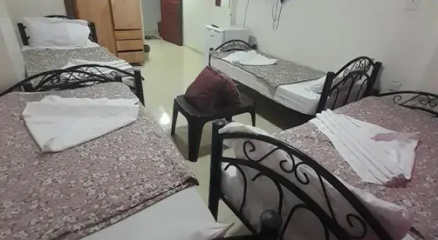 Farah Plaza Hostel & Apartments, Rezervovat Apartmán Levné hotely v Akaba