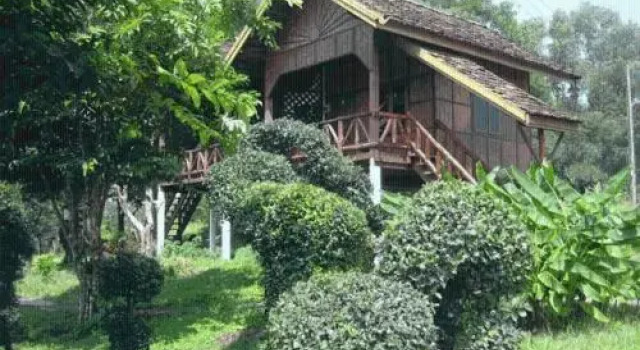 Sainamhai Resort, Book Ferieresort Ban Phongam 