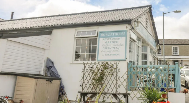 1 Dormer Villas