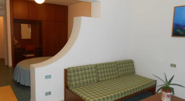 Трёхместный номер Standard с балконом Hotel Vittoria