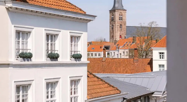 Апартаменты Spacious Guest Room in Bruges